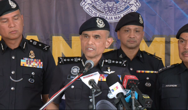 Ketua Polis Selangor, Datuk Shazeli Datuk Kahar pada sidang media di IPD Sepang.